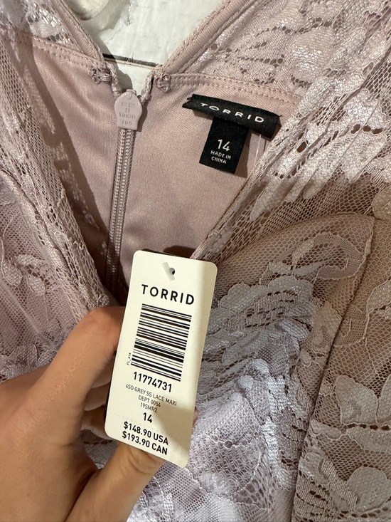 Torrid Pastel Lilac Lace Maxi Dress Size 14 Formal Wedding Guest Flutter Sleeve - Picture 5 of 6